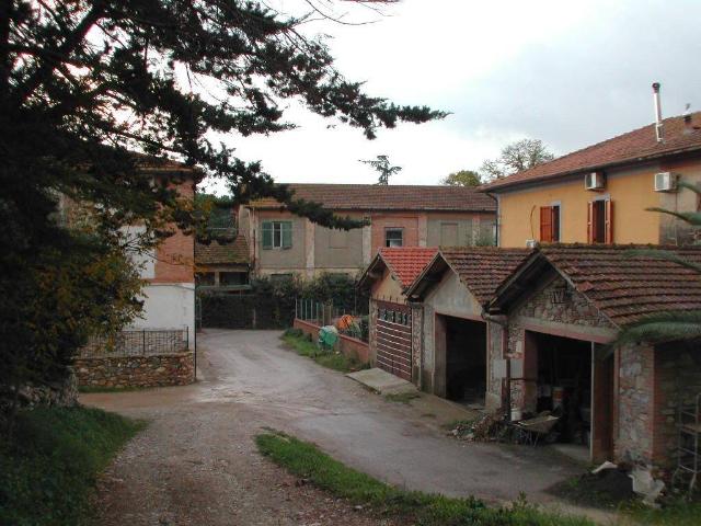 Rustico in vendita a Venturina Terme, Campiglia Marittima