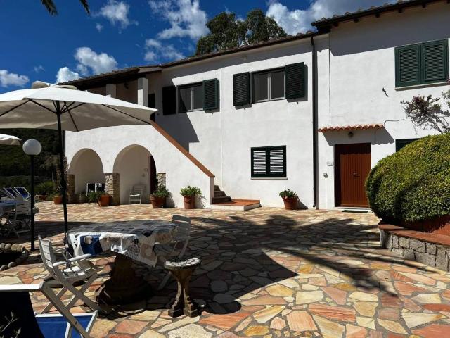 Rustico in vendita a Campo nell'Elba, La Pila