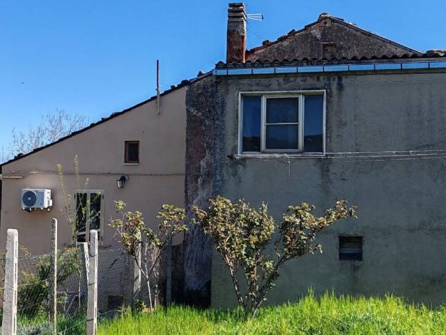 Rustico in vendita a Campobasso, Molise