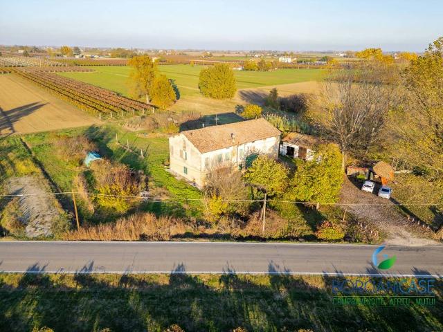 Rustico in vendita a Unione delle Terre d'Argine, Campogalliano