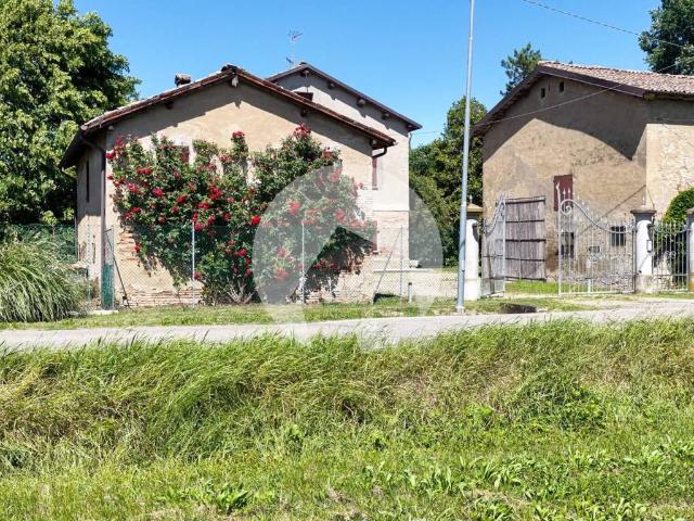 Rustico in vendita a Unione delle Terre d'Argine, Campogalliano