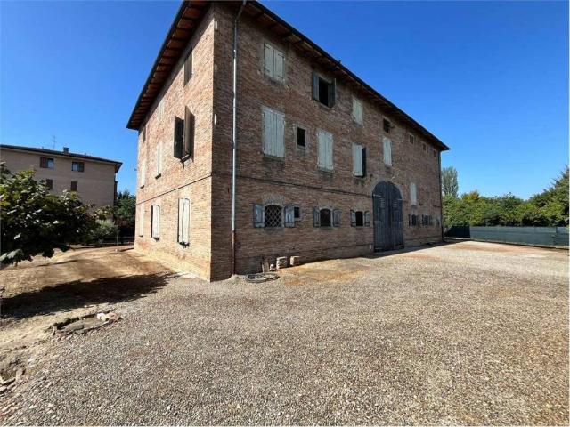 Rustico in vendita a Unione delle Terre d'Argine, Campogalliano