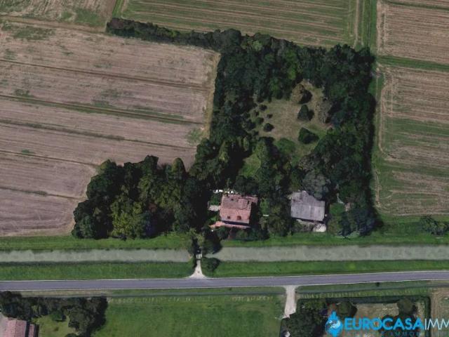 Rustico in vendita a Unione delle Terre d'Argine, Campogalliano