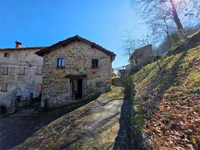 Rustico in vendita a Sillicano, Camporgiano
