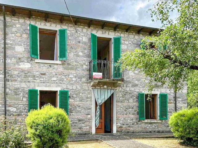 Rustico in vendita a Unione Comuni Garfagnana, Camporgiano