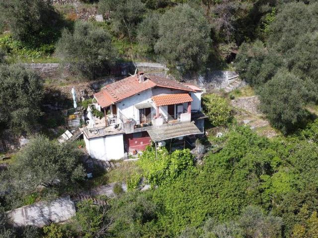 Rustico in vendita a Camporosso, Liguria