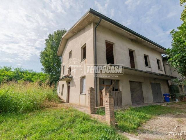 Rustico in vendita a Passo Vecchio, Camposanto