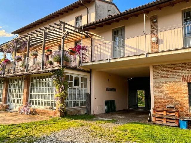 Rustico in vendita a Campospinoso, Lombardia