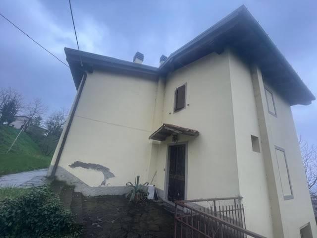 Rustico in vendita a Unione dell'Alto Reno, Camugnano