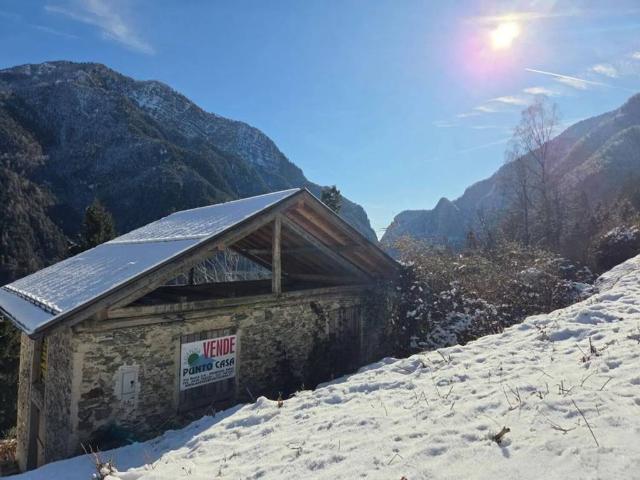 Rustico in vendita a Comunità di Primiero, Canal San Bovo