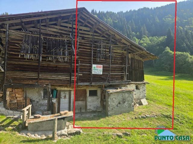 Rustico in vendita a Castello Tesino, Provincia di Trento