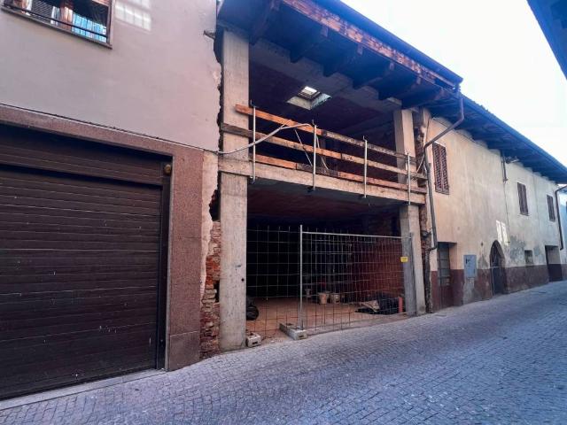 Rustico in vendita a Canale, Cuneo