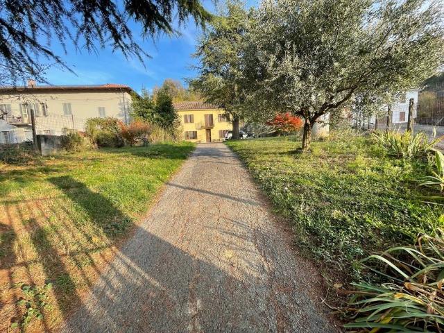 Rustico in vendita a Piemonte, Asti