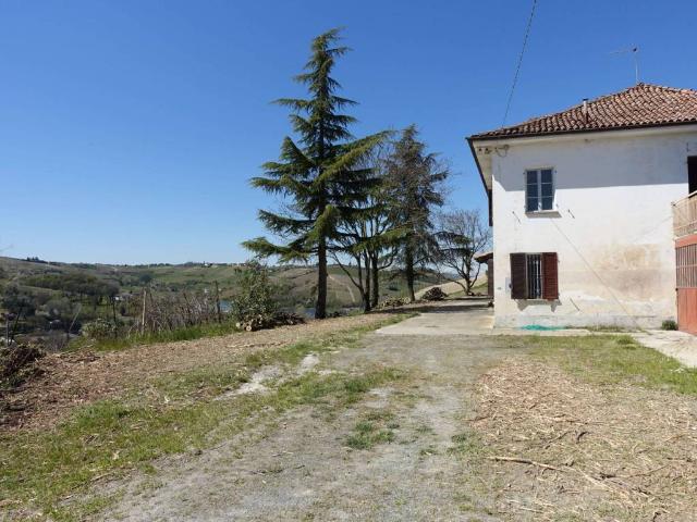 Rustico in vendita a Piemonte, Asti