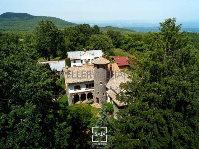 Rustico in vendita a Caprarola, Lazio