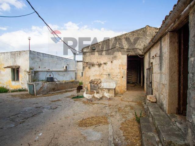 Rustico in vendita a Canicattini Bagni, Sicilia