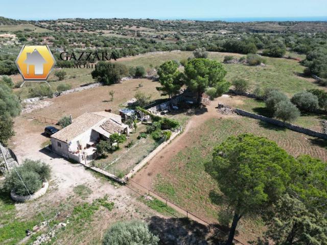 Rustico in vendita a Canicattini Bagni, Sicilia