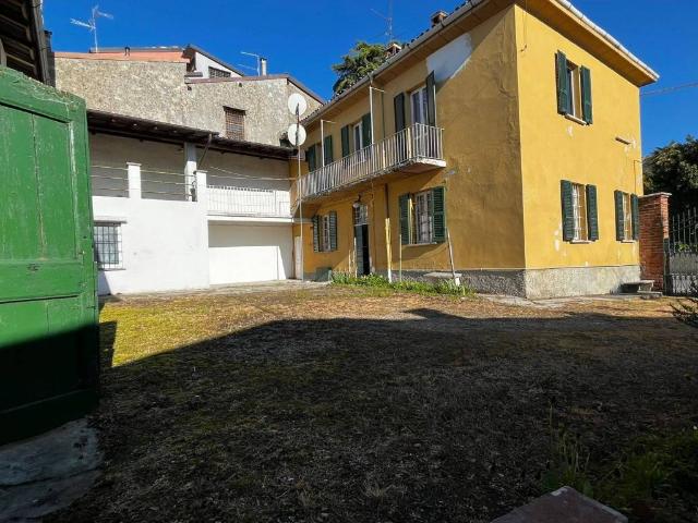 Rustico in vendita a Canneto Pavese, Lombardia