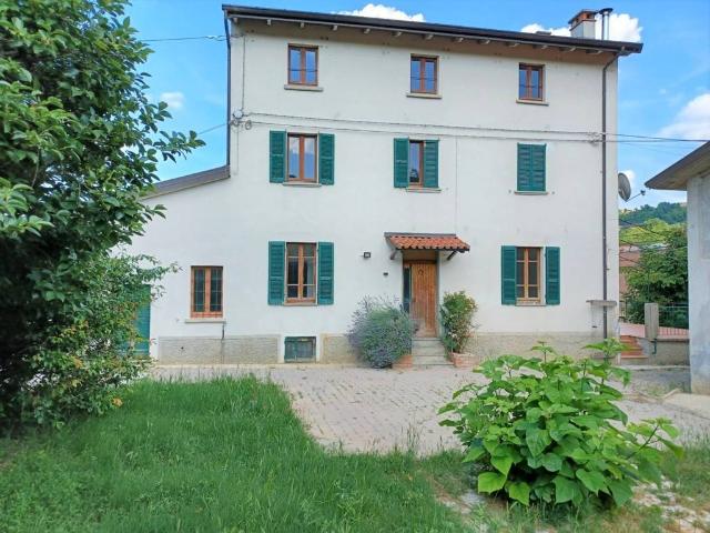 Rustico in vendita a Canneto Pavese, Lombardia