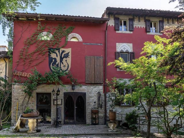 Rustico in vendita a Val d’Enza, Re