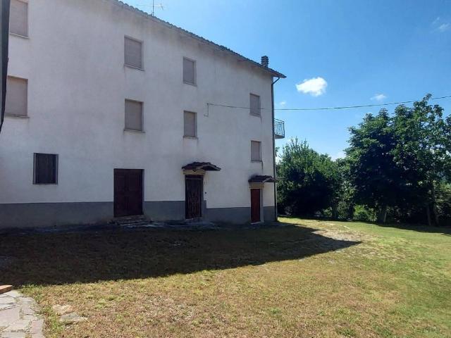 Rustico in vendita a Val d’Enza, Re