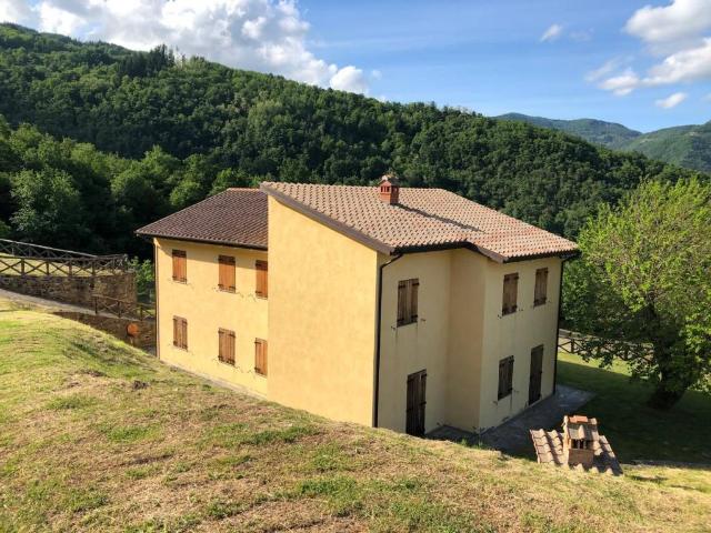 Rustico in vendita a Cantagallo, Toscana