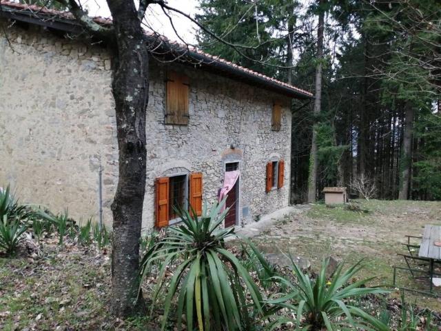 Rustico in vendita a Cantagallo, Carmignanello