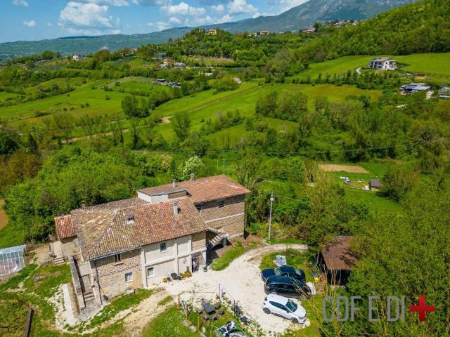 Rustico in vendita a Cantalice, Lazio