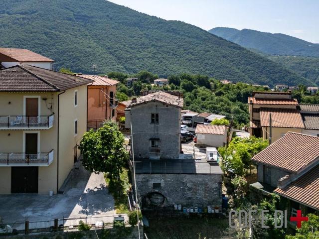 Rustico in vendita a Cantalice, Lazio