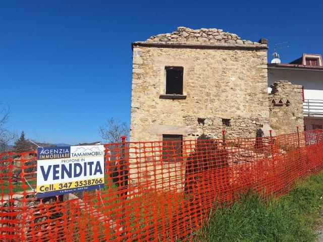 Rustico in vendita a Cantalice, Lazio