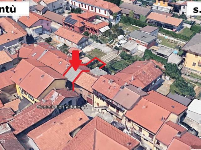 Rustico in vendita a Cantù, Lombardia