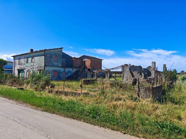 Rustico in vendita a Capaccio, Campania