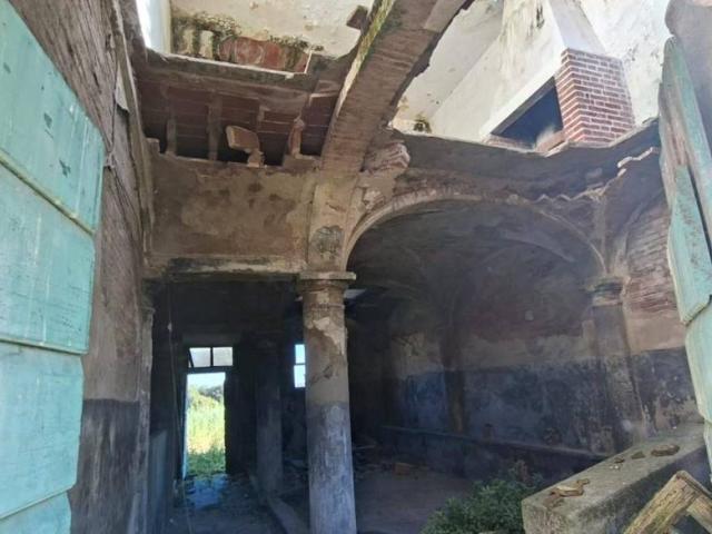 Rustico in vendita a San Pietro Belvedere, Toscana
