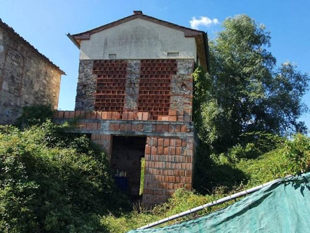 Rustico in vendita a Capannori, Toscana