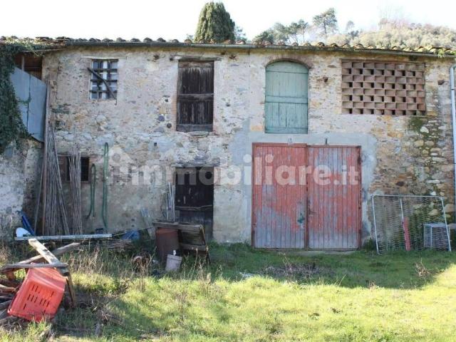 Rustico in vendita a San Leonardo in Treponzio, Capannori