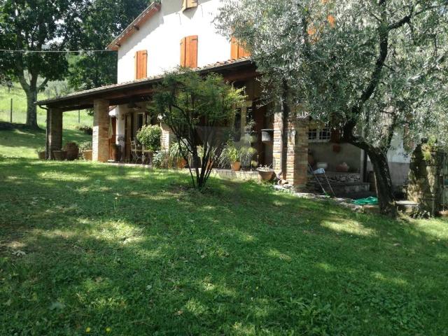 Rustico in vendita a Capannori, Toscana