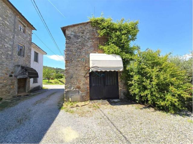Rustico in vendita a San Ginese di Compito, Capannori