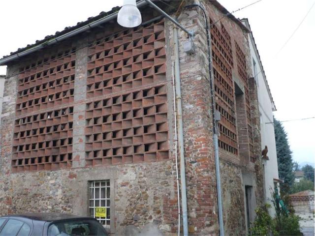Rustico in vendita a Santa Margherita, Capannori