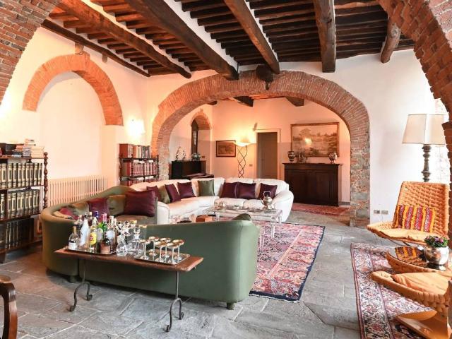 Rustico in vendita a Capannori, Toscana