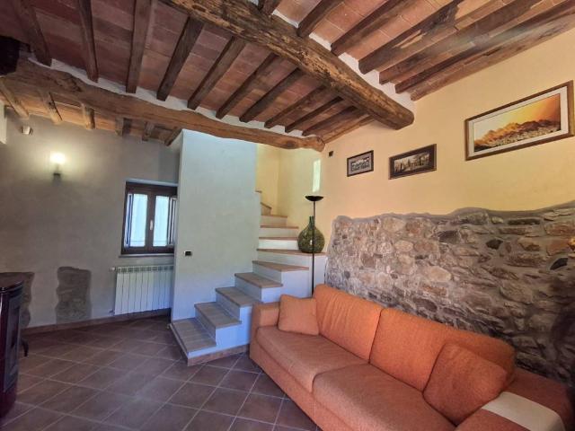 Rustico in vendita a Capannori, Toscana