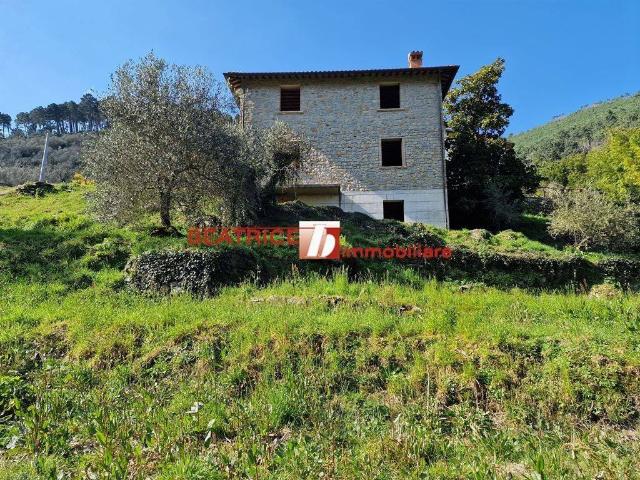 Rustico in vendita a Sant'Andrea di Compito, Capannori