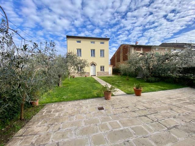 Rustico in vendita a Toringo, Capannori