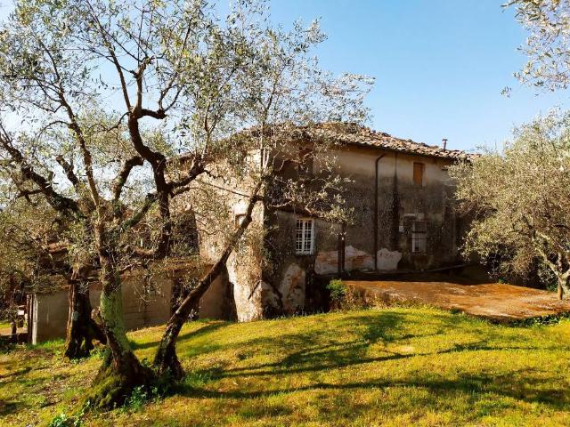 Rustico in vendita a Tofori, Capannori