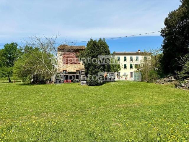 Rustico in vendita a San Ginese di Compito, Capannori