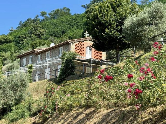 Rustico in vendita a Capannori, Toscana