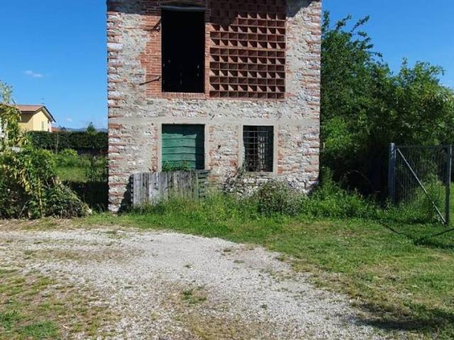 Rustico in vendita a Capannori, Toscana
