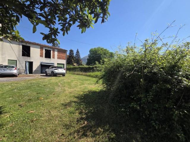 Rustico in vendita a Capannori, Toscana
