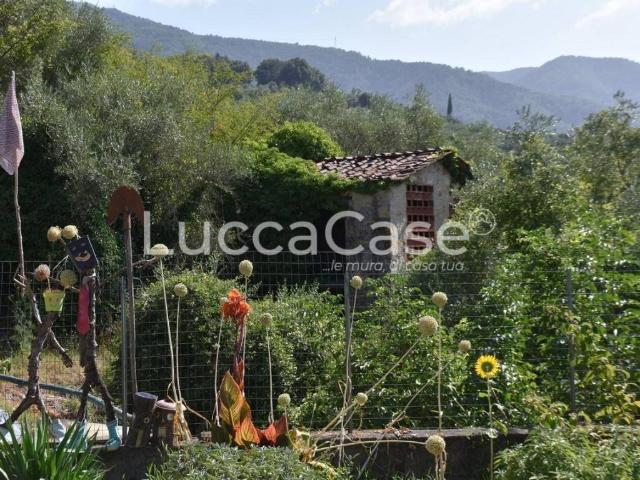 Rustico in vendita a Capannori, Toscana