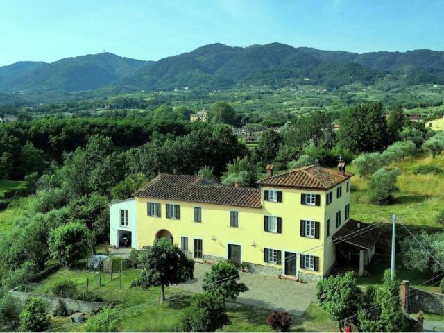 Rustico in vendita a Camigliano, Capannori