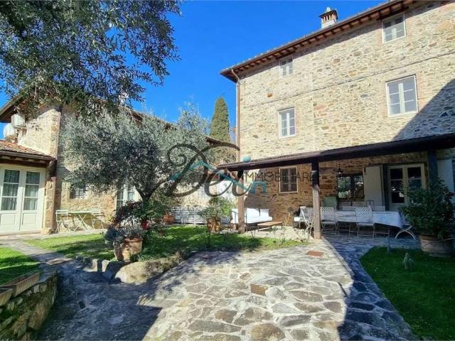Rustico in vendita a Capannori, Toscana